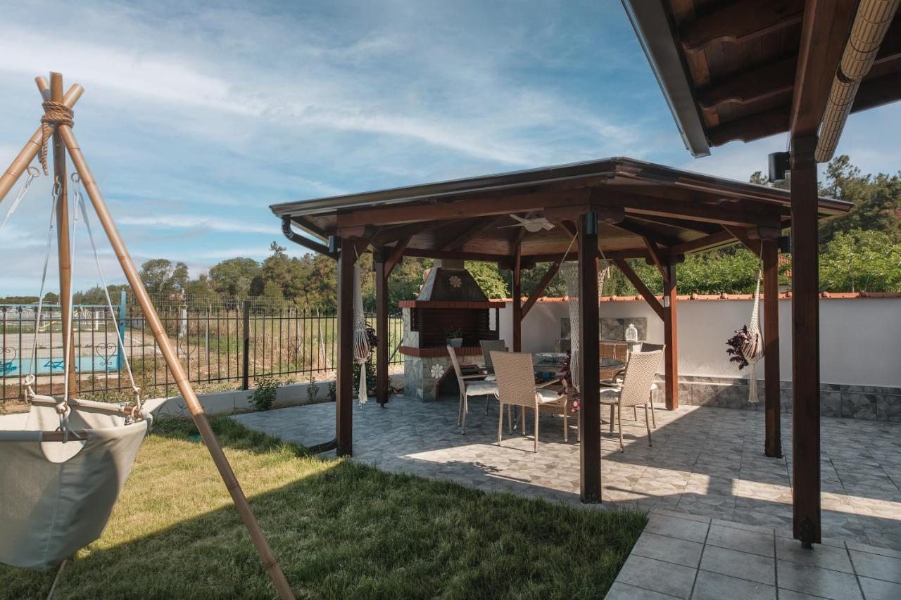 Wood House "Private Spa" Vergia Экстерьер фото